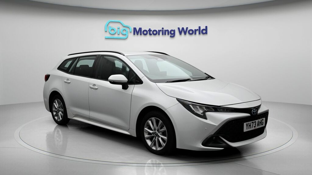 Toyota Corolla Icon YH73AHG White