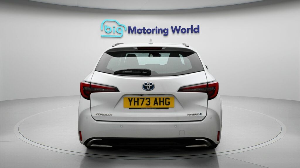 Toyota Corolla Icon YH73AHG White #6