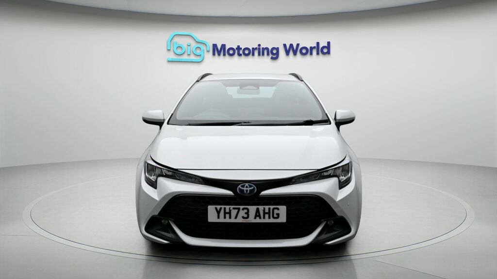 Toyota Corolla Icon YH73AHG White #2