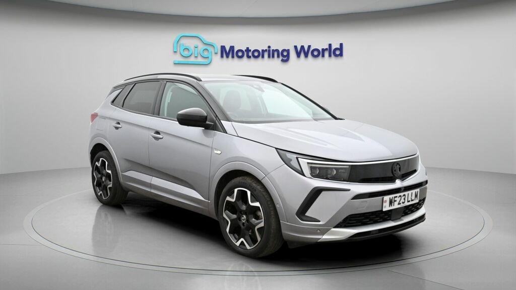 Vauxhall Grandland Ultimate Grey