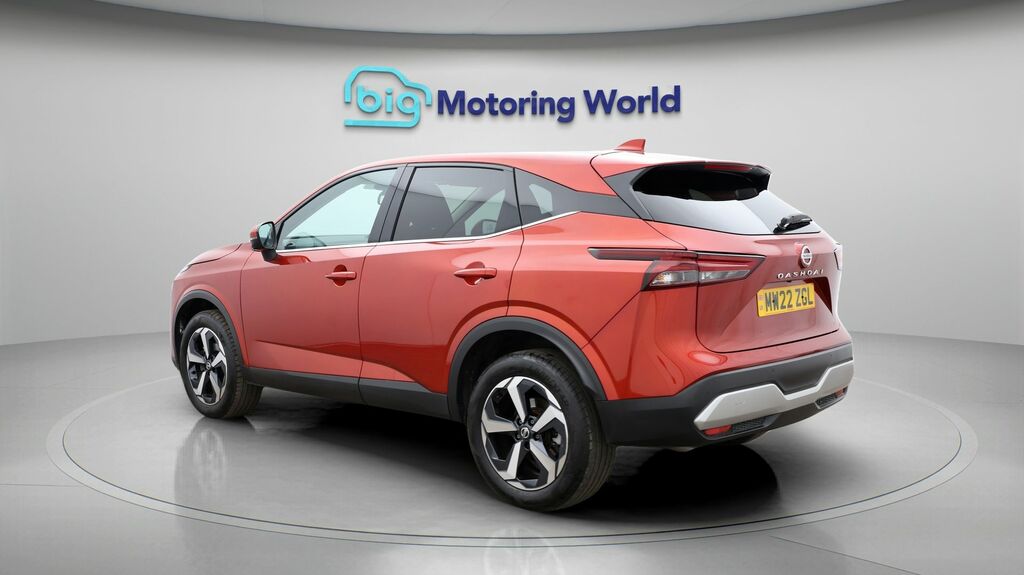 Nissan Qashqai N-connecta MW22ZGL Red #5