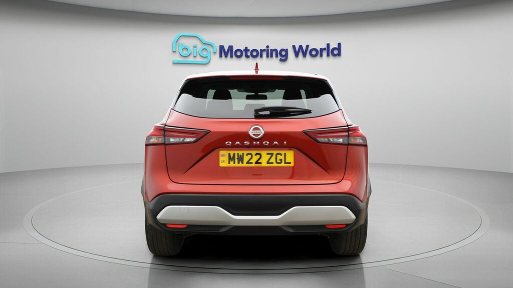 Nissan Qashqai N-connecta MW22ZGL Red #6