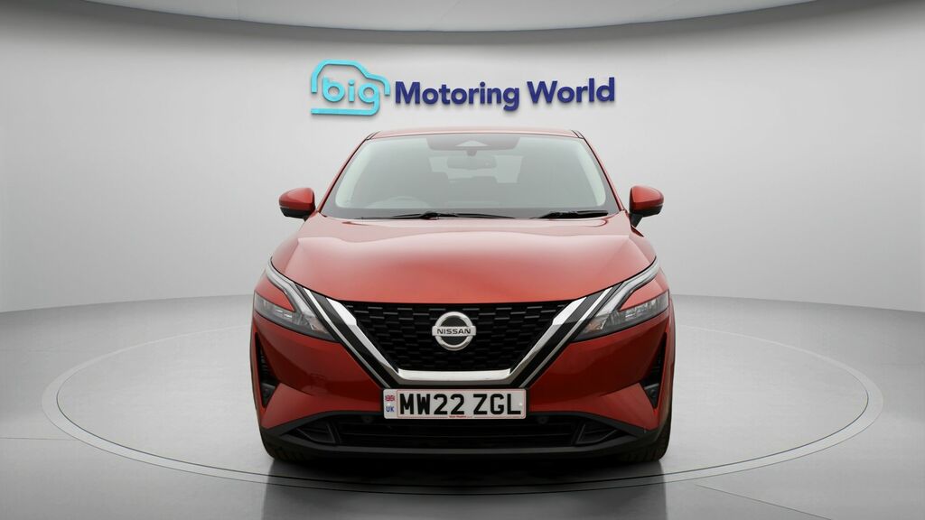 Nissan Qashqai N-connecta MW22ZGL Red #2