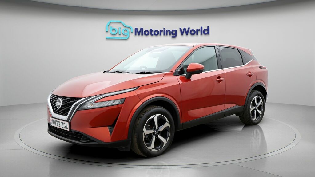 Nissan Qashqai N-connecta MW22ZGL Red #3