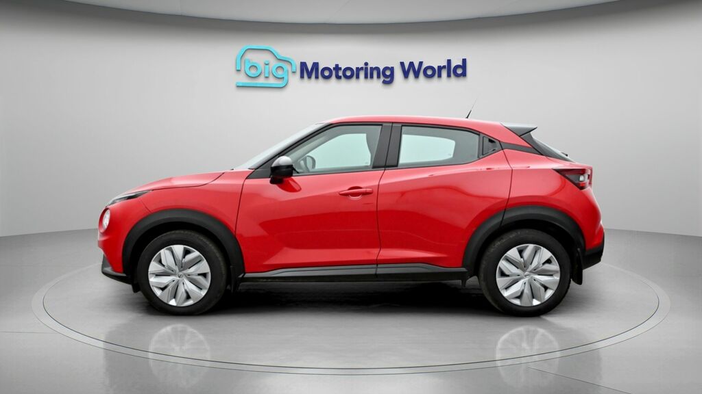 Nissan Juke Acenta Red #4