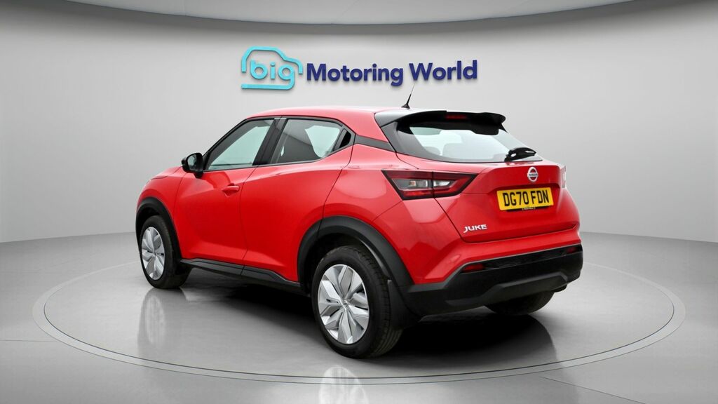 Nissan Juke Acenta Red #5