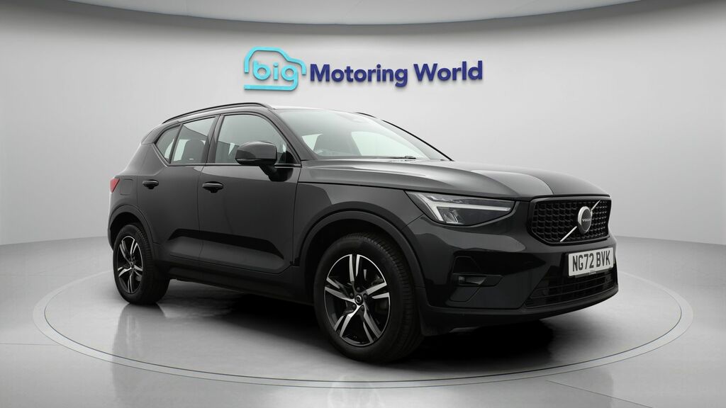 Volvo XC40 Plus Black