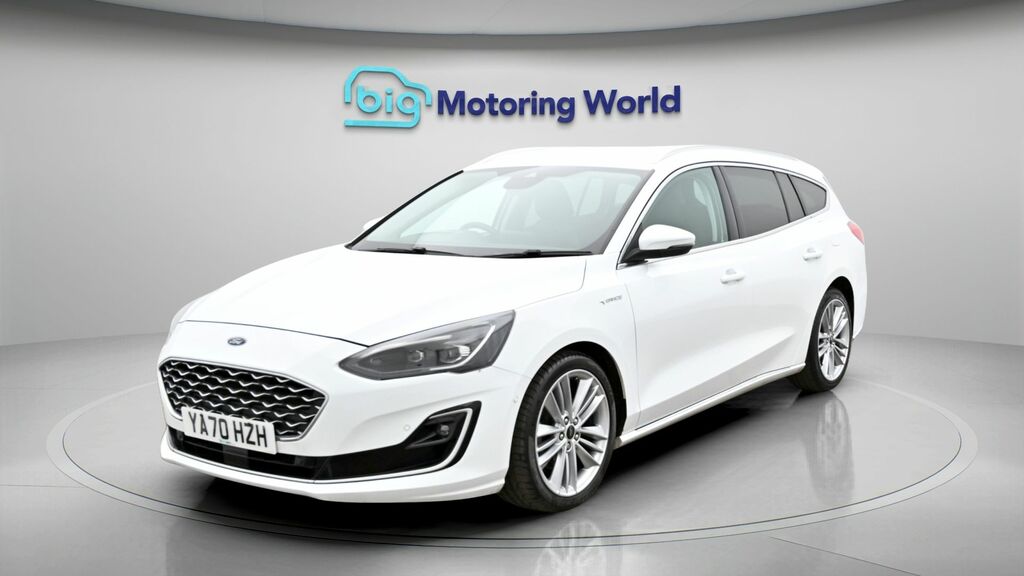 Ford Focus Vignale Edition YA70HZH White #3