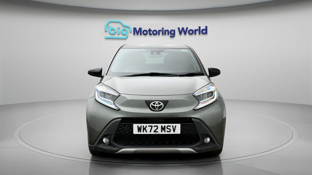 Toyota Aygo X Exclusive Green #2
