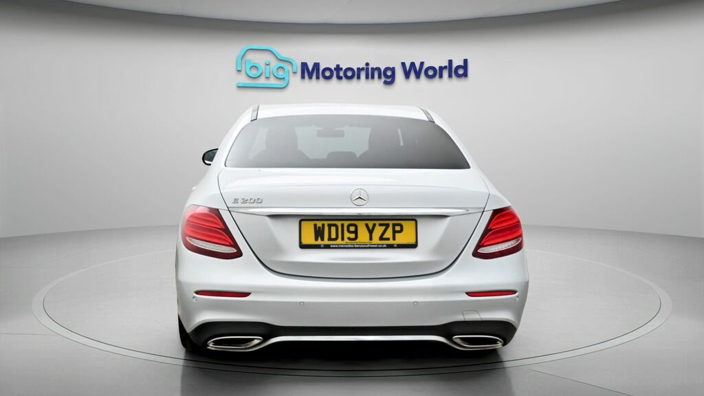 Mercedes-Benz E Class Amg Line Silver #6