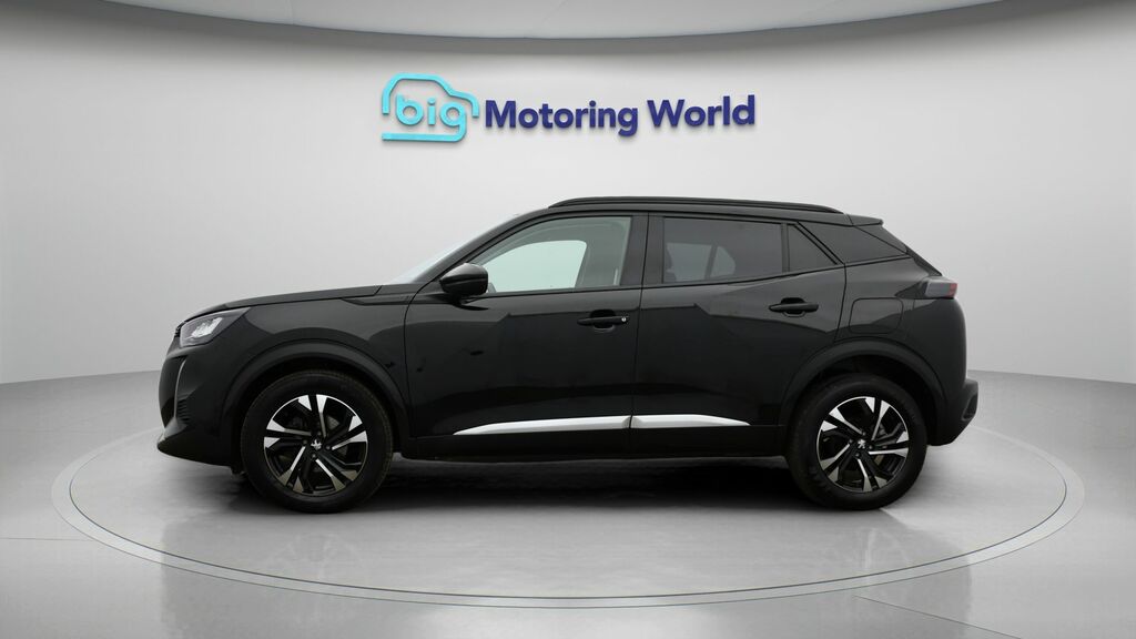 Peugeot 2008 Allure Black #4