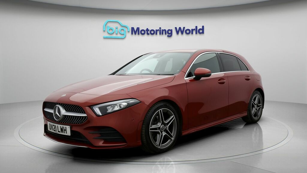 Mercedes-Benz A Class Amg Line OV21LWH Red #3