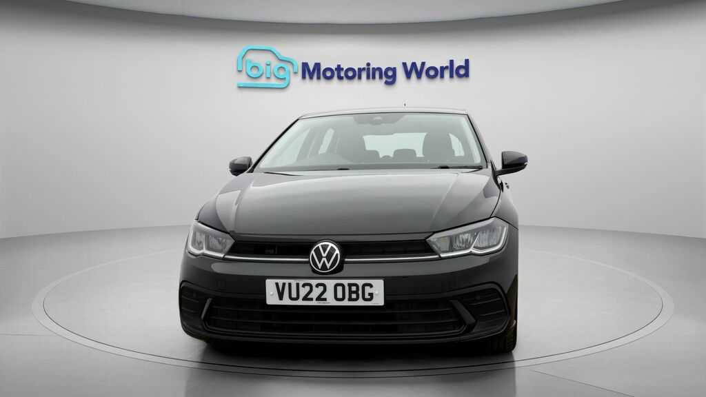 Volkswagen Polo Life VU22OBG Black #2