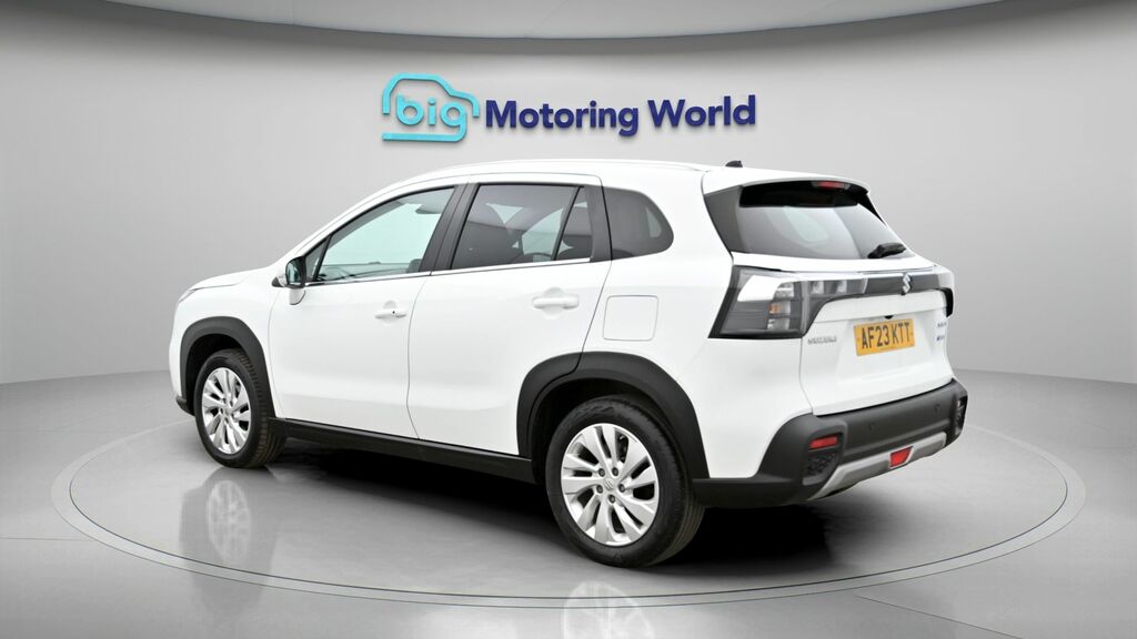 Suzuki S Cross Motion White #5