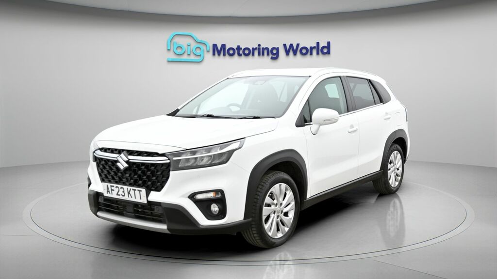 Suzuki S Cross Motion White #3
