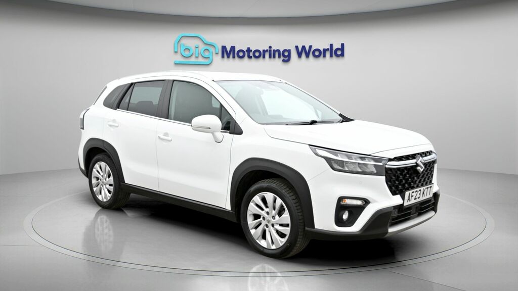 Suzuki S Cross Motion White