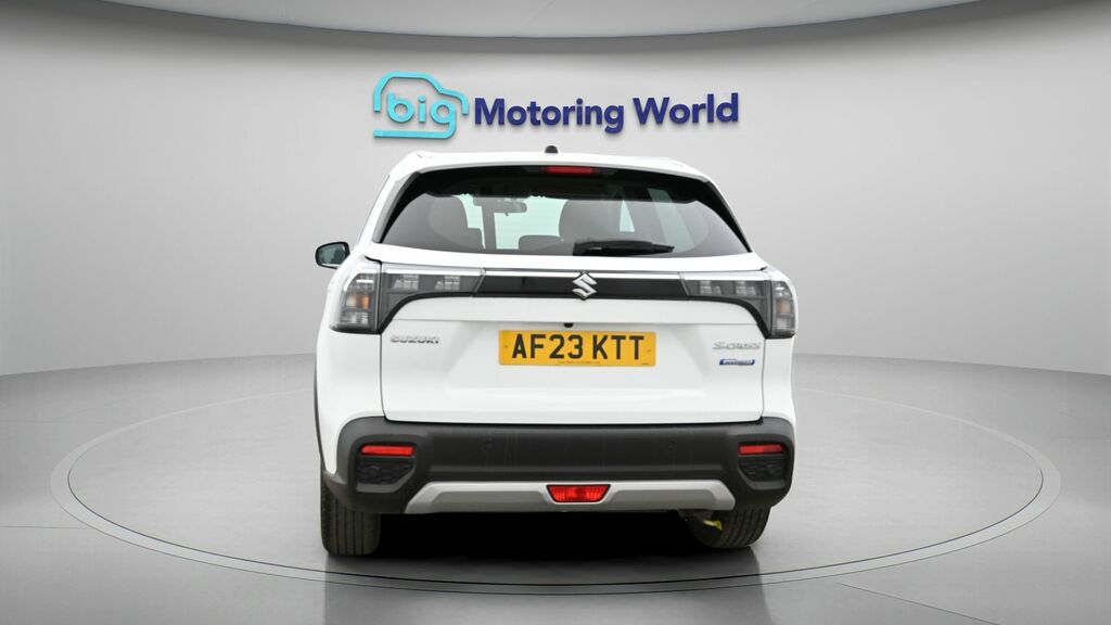 Suzuki S Cross Motion White #6