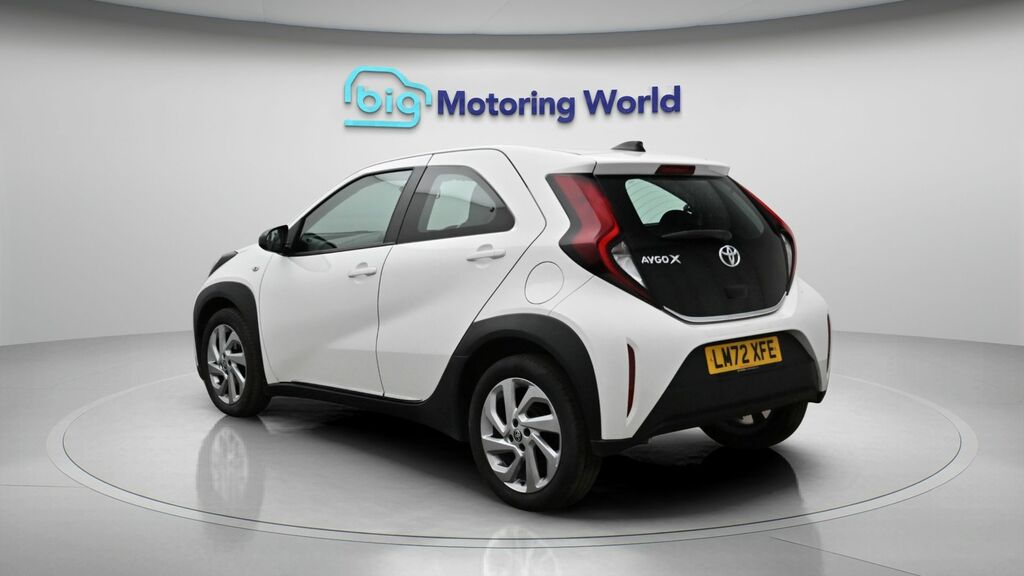 Toyota Aygo X Pure White #5