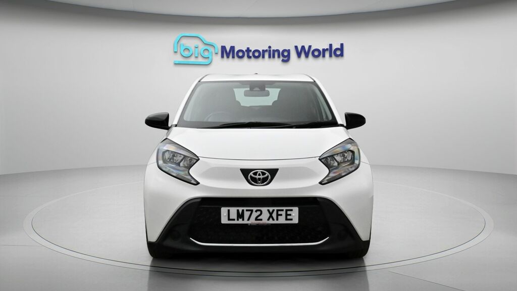 Toyota Aygo X Pure White #2