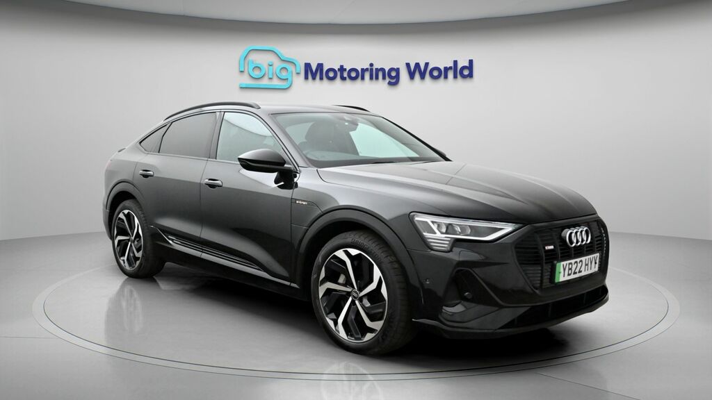 Audi E-tron Black Edition Black