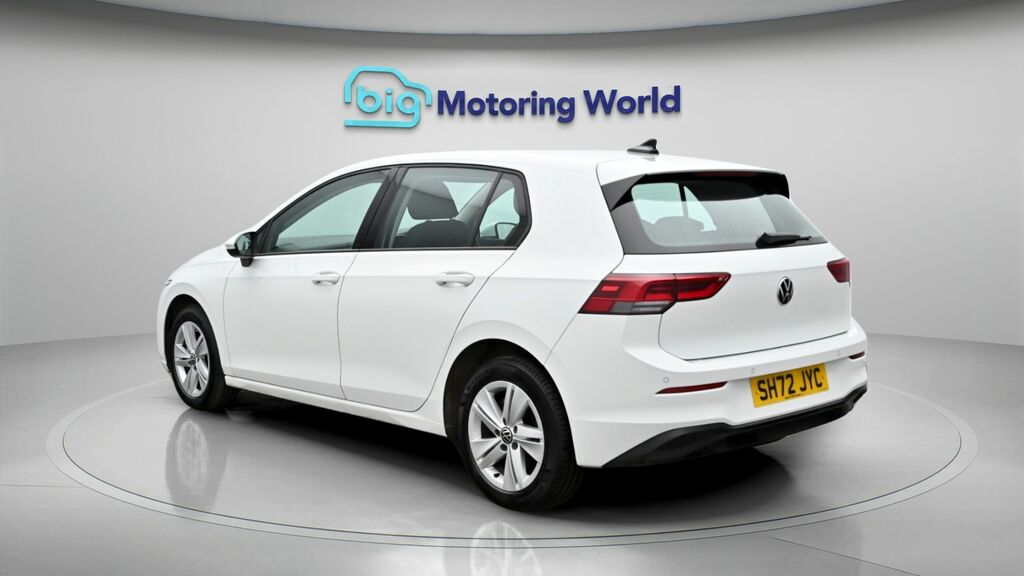 Volkswagen Golf Life SH72JYC White #5