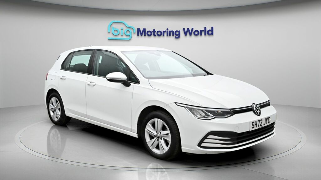 Volkswagen Golf Life White