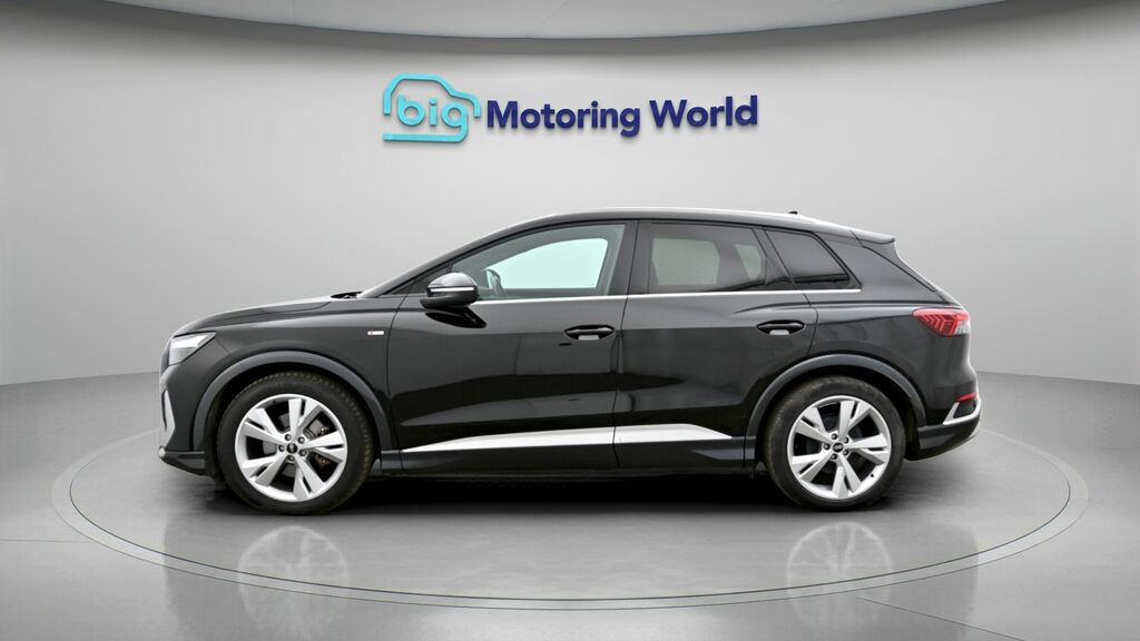 Audi Q4 E Tron S Line LR23YXL Black #4