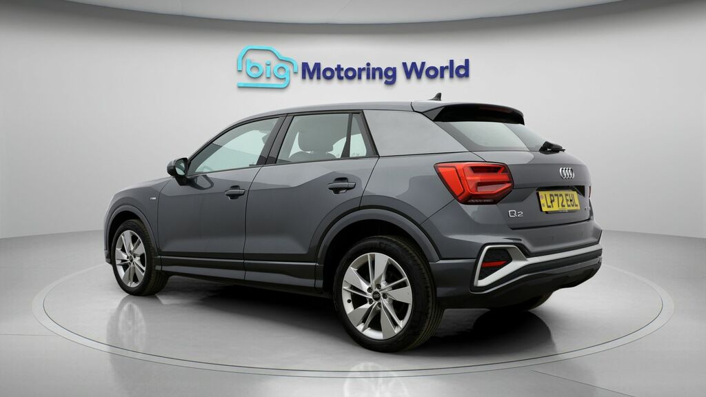 Audi Q2 S Line LP72EUL Grey #5