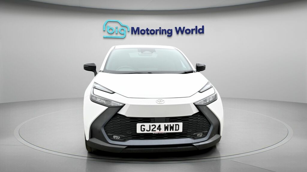 Toyota C-Hr Design GJ24WWD White #2