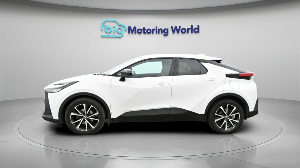 Toyota C-Hr Design GJ24WWD White #4
