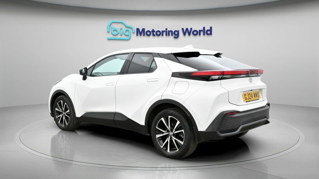 Toyota C-Hr Design GJ24WWD White #5