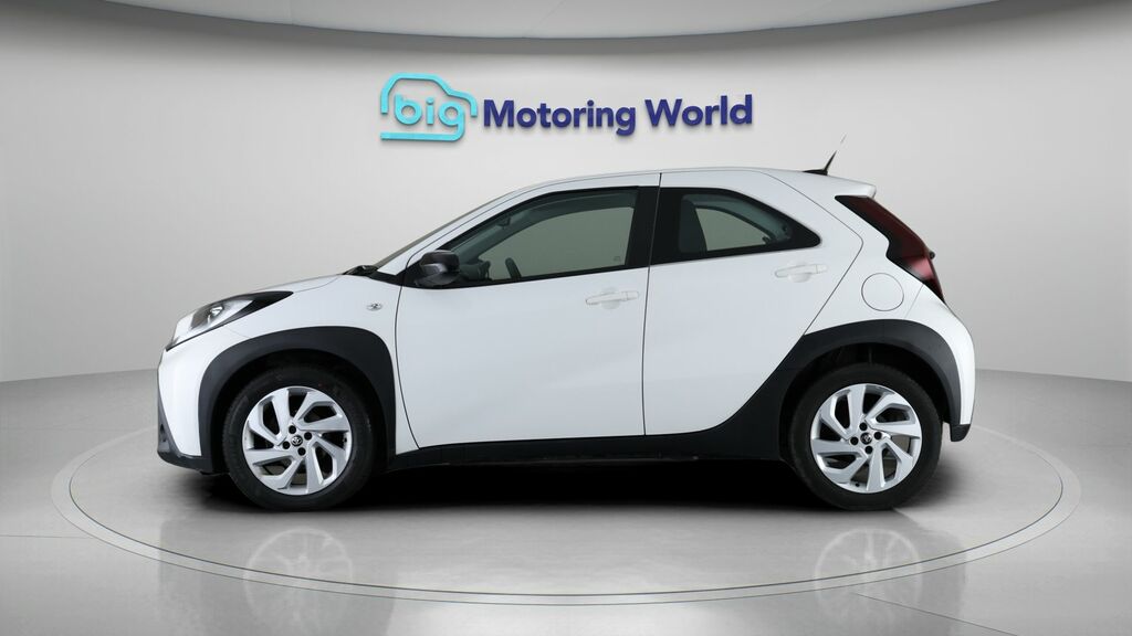 Toyota Aygo X Pure White #4