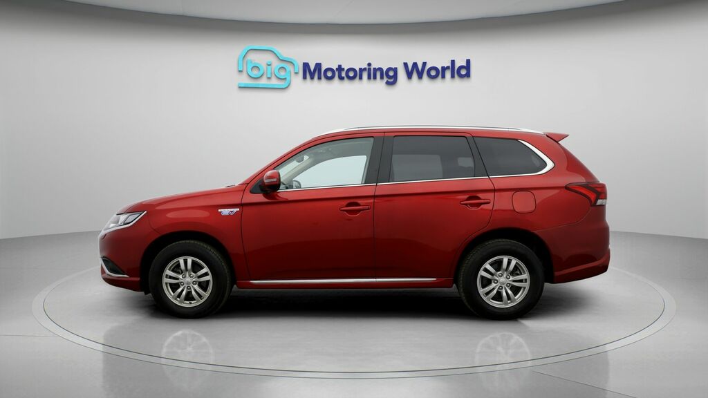 Mitsubishi Outlander Verve Red #4