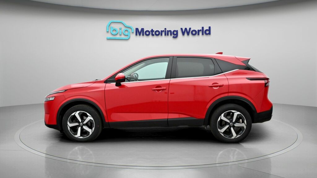 Nissan Qashqai N-connecta YE22HNZ Red #4