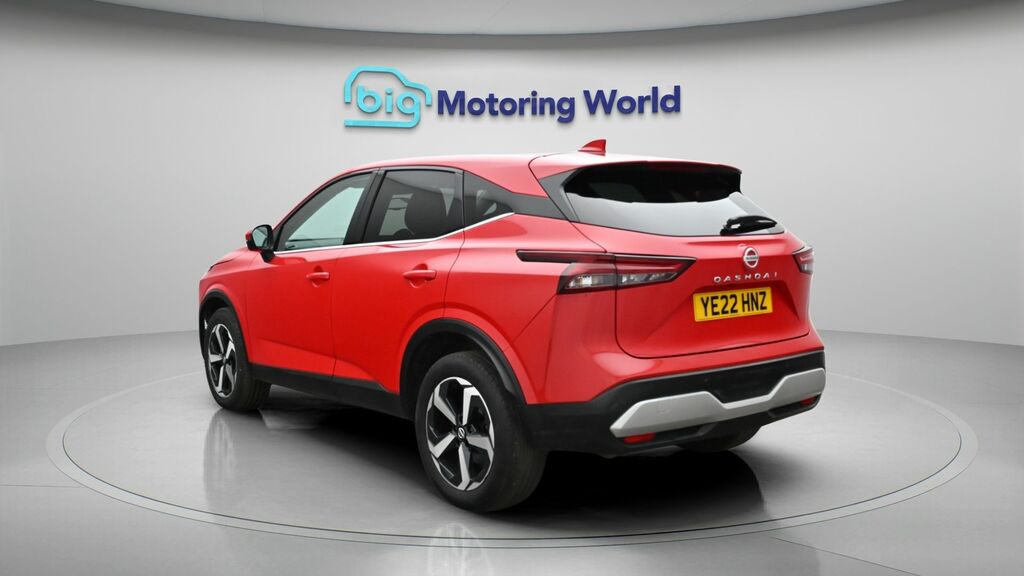 Nissan Qashqai N-connecta YE22HNZ Red #5