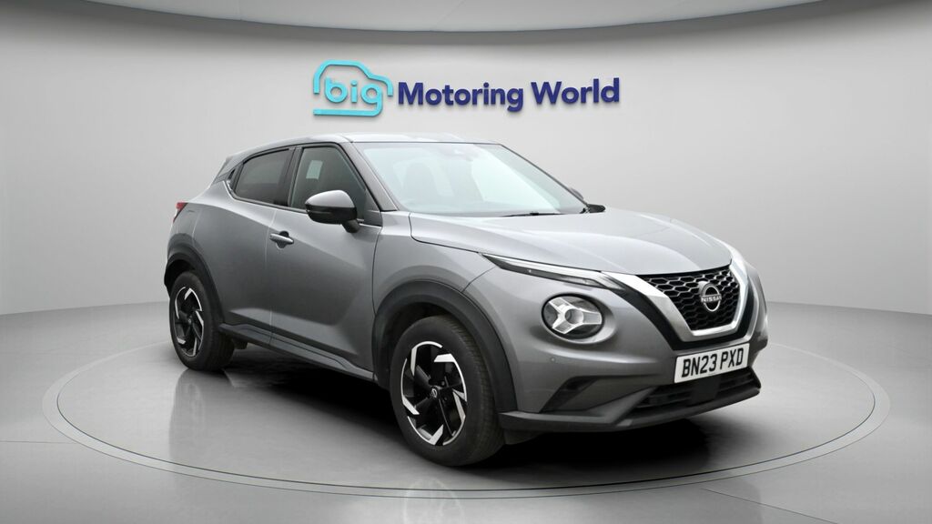 Nissan Juke N-connecta Grey