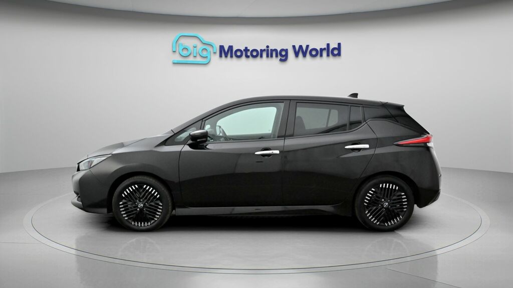 Nissan Leaf N-connecta YE73LZT Black #4