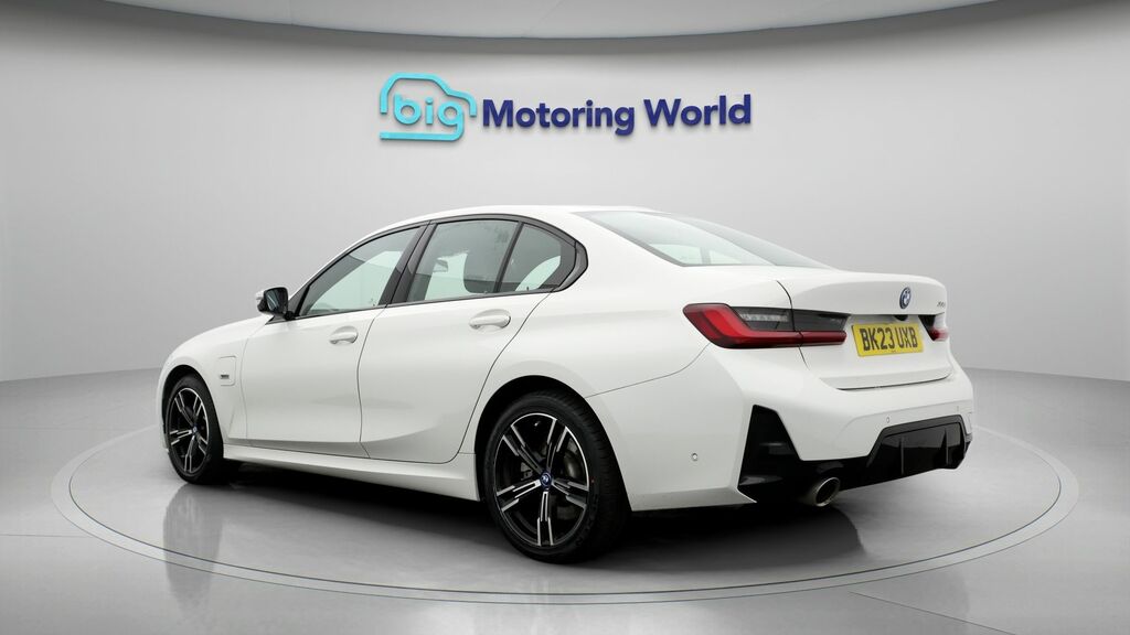 BMW 3 Series M Sport BK23UXB White #5