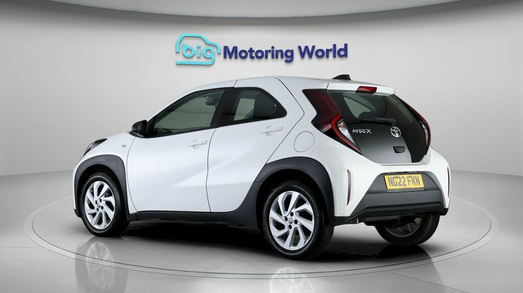 Toyota Aygo X Pure NG22FKN White #5