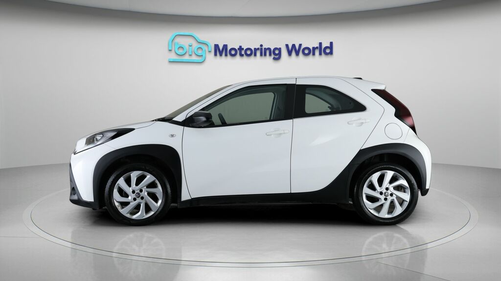 Toyota Aygo X Pure White #4