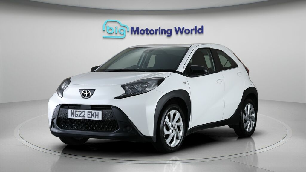 Toyota Aygo X Pure White #3
