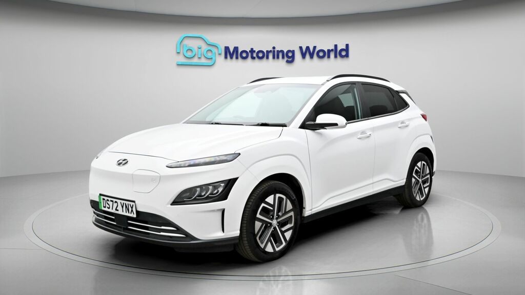 Hyundai Kona Premium DS72YNX White #3