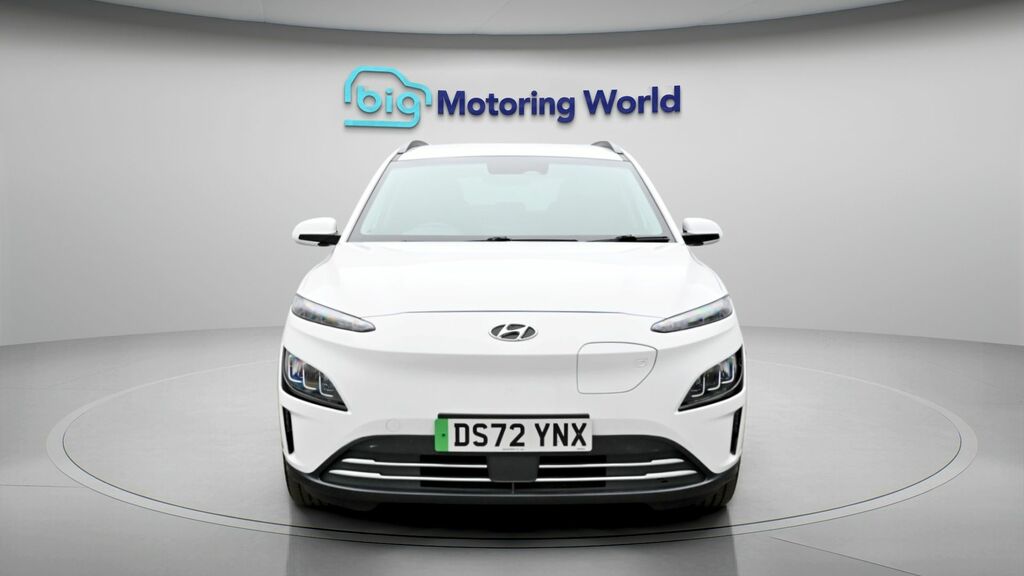 Hyundai Kona Premium DS72YNX White #2