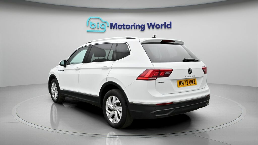 Volkswagen Tiguan Allspace Life White #5