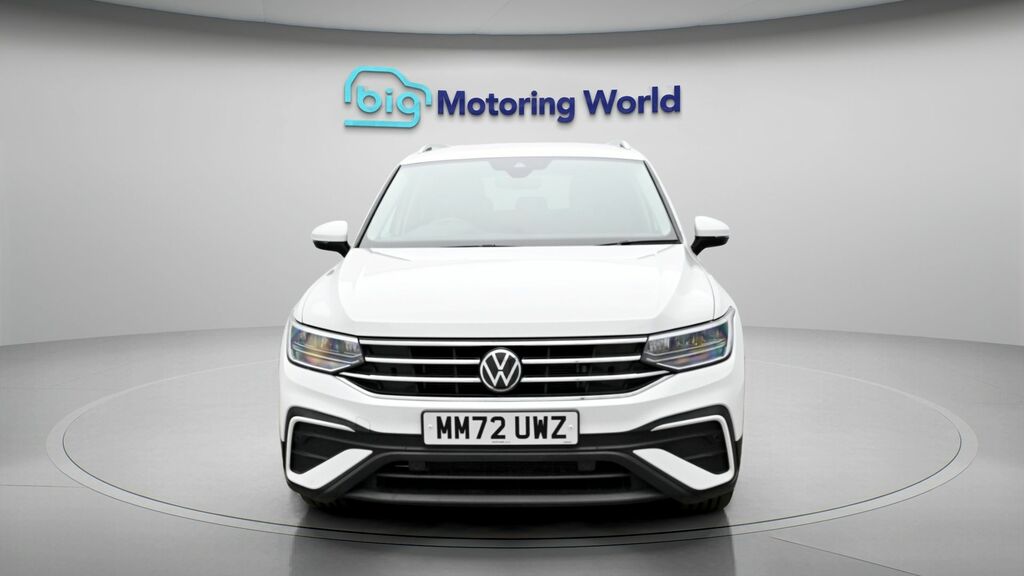 Volkswagen Tiguan Allspace Life White #2