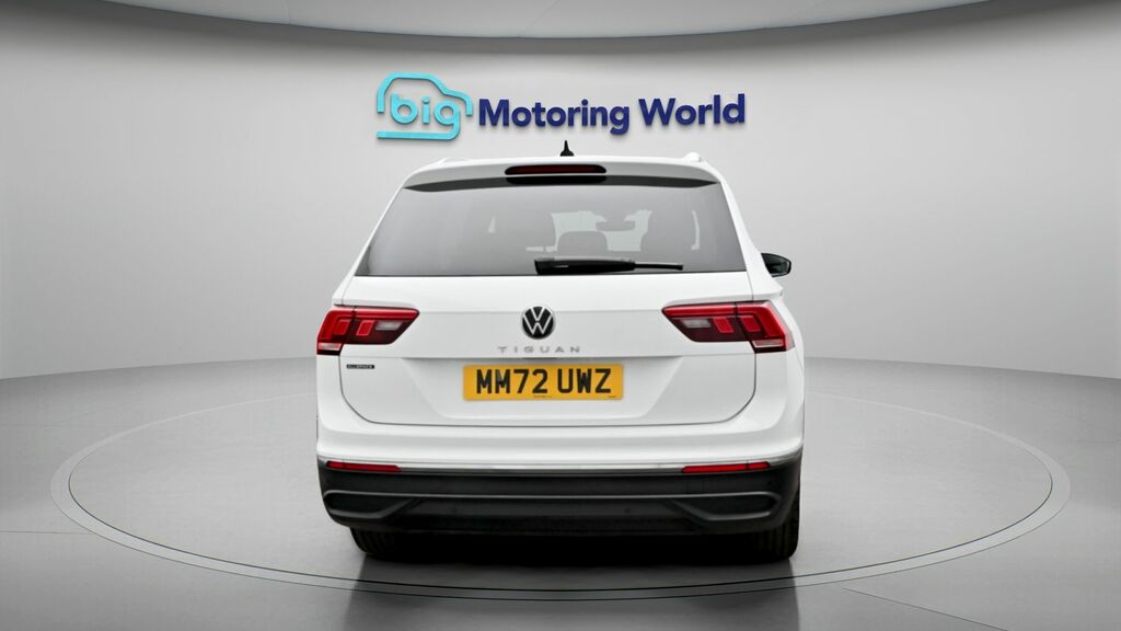 Volkswagen Tiguan Allspace Life White #6