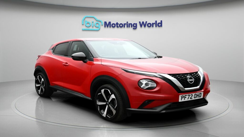 Nissan Juke Tekna Red