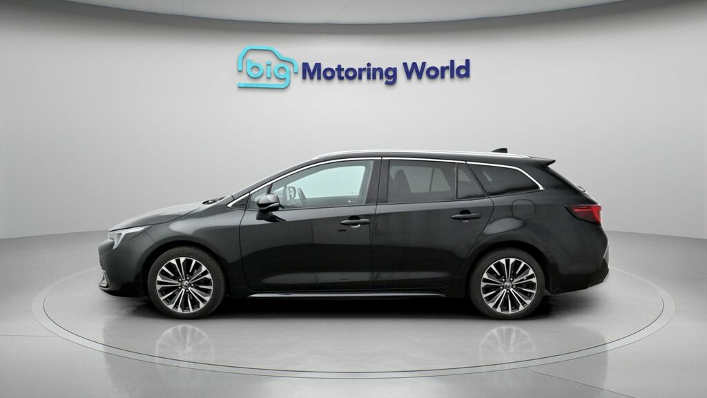 Toyota Corolla Design NU23HXH Black #4