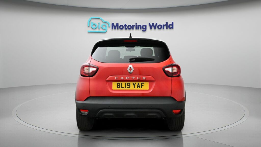 Renault Captur Iconic Red #6