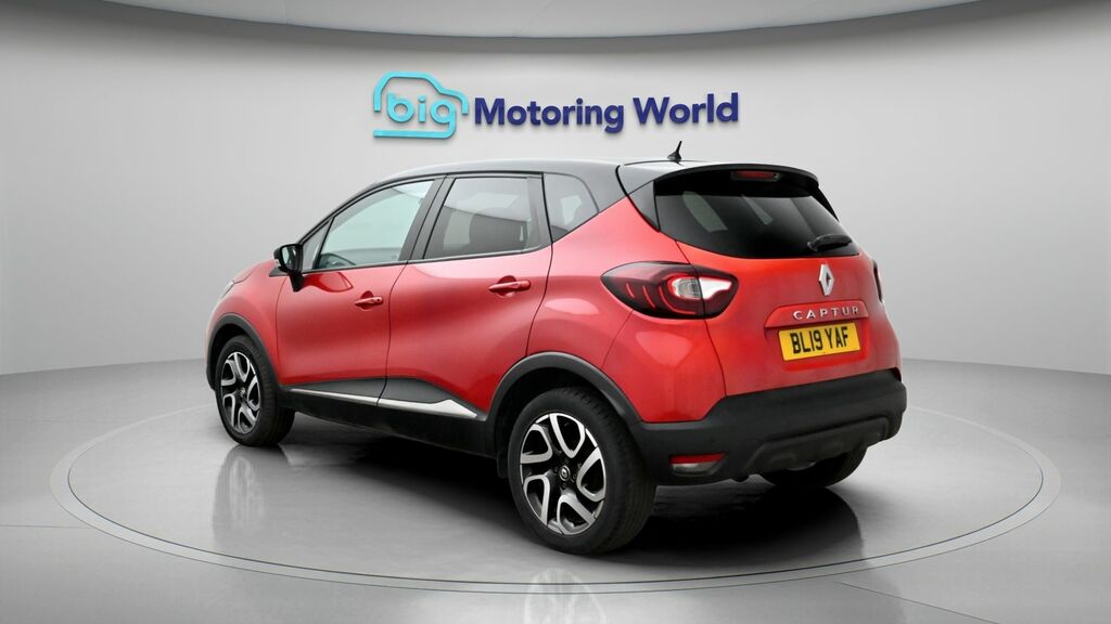 Renault Captur Iconic Red #5